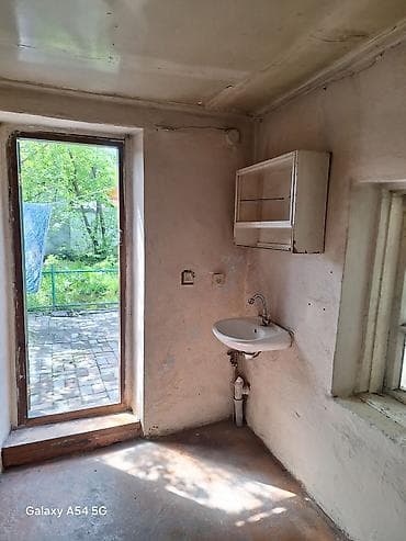 сниму дом в оше: Сдается времянка для одной девушки или женщине до 45 лет без детей — 4