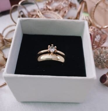 золотой лом: Золотые украшения, проба 585° В комплекте представлены несколько — 7