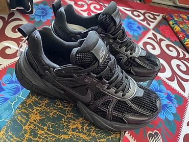 Мужские кроссовки, 40, Nike, Новый, цвет - Черный