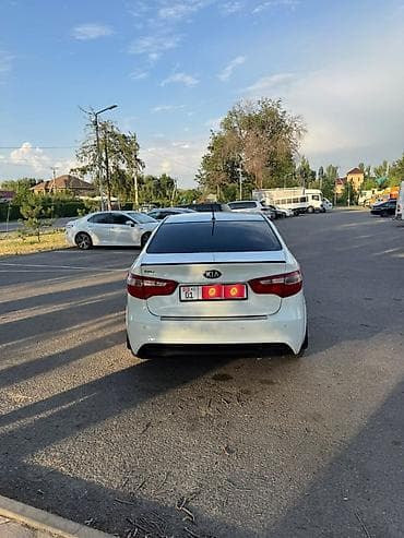 Продажа авто: Kia Rio: 2014 г., 1.6 л, Автомат, Бензин, Седан — 2