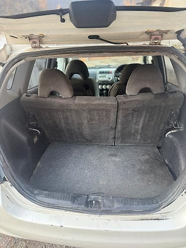 кузов пасат: Honda Fit: 2002 г., Автомат, Бензин, Хэтчбэк — 6