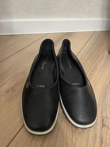 Мокасины и лоферы: Женские балетки/лоферы Comfort (логотип на боковой части). - Цвет — 1