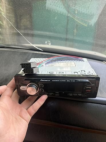 Б/у, 1-DIN, Без системы, Без оперативной памяти ГБ ОЗУ, Без встроенной памяти Гб ПЗУ