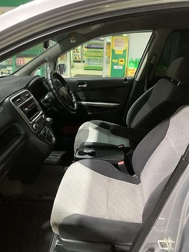 поток 1 купить: Honda Stream: 2003 г., 2 л, Автомат, Минивэн — 7