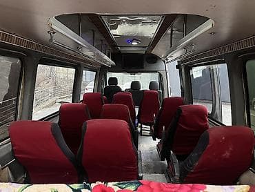 мерс 4 2: Пассажирский микроавтобус Mercedes‑Benz Sprinter (длинная база — 8