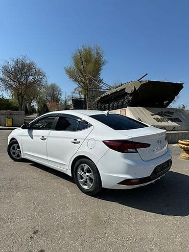 ижара авто: Hyundai Avante: 2020 г., 1.6 л, Автомат, Бензин, Седан — 3