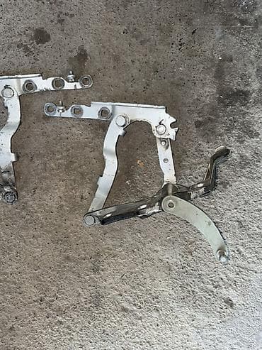 насадка для глушителя: Петли капота Mercedes-Benz, Б/у, Оригинал — 3