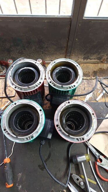 Статор электрического двигателя (обмотка выполнена медным проводом)