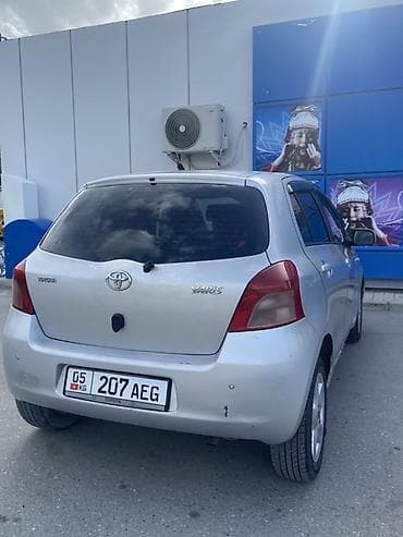 машина болуп толоо: Toyota Yaris: 2006 г., 1.3 л, Автомат, Бензин, Хетчбек — 4