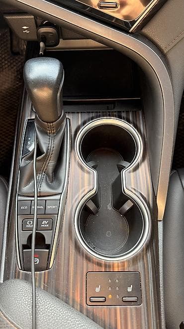 lexus 5 7: Toyota Camry: 2018 г., 2.5 л, Автомат, Гибрид, Седан — 10