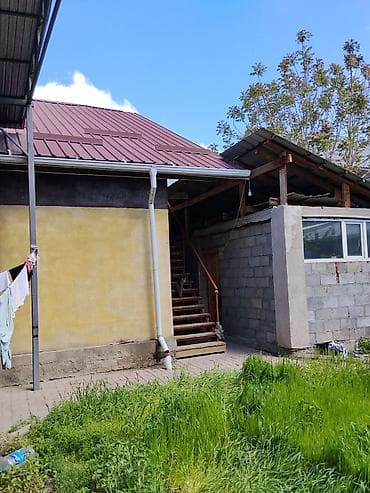 меняю на скот: Продаю дом 4-комнаты. с бизнесом . электричество,газ, канализация, 2 — 7