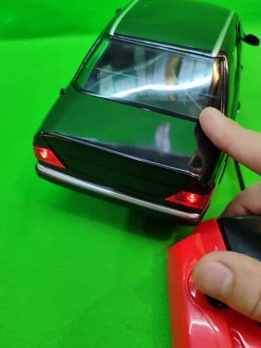 детская пультовая машина: Машина Мерседес игрушка радиоуправляемая🚘 Комплектация товара — 5