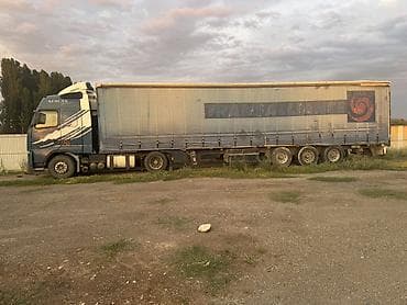 дом колёсах: Тягач, Volvo, Тентованный — 3