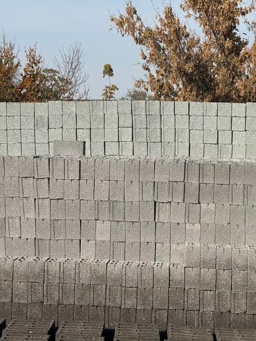 цена искусственного газона: Сокулук Пескоблок — 12