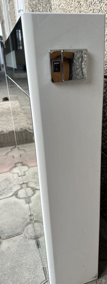 ысык коль: Зеркало с подсветкой б/у в хорошем состоянии длина-96см, высота-80см — 4