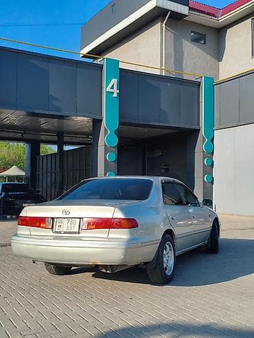 m5 f 90: Toyota Camry: 1999 г., 2 л, Автомат, Газ, Седан — 4