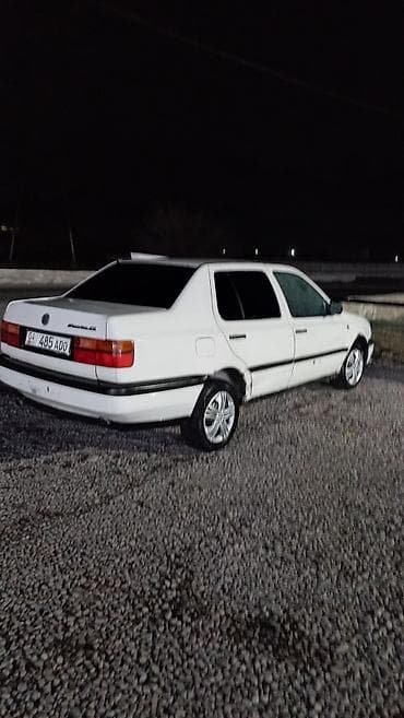 продажа авто лада: Volkswagen Vento: 1993 г., 1.8 л, Ручные, Бензин, Седан — 1