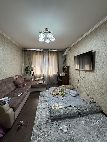 хата восток 5: 2 комнаты, 50 м², Восток-5 мкр 105 серия, 4 этаж, Старый ремонт — 1