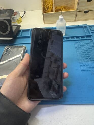 5 000 сомов только телефон доставка: Redmi, Redmi 9A, Б/у — 7