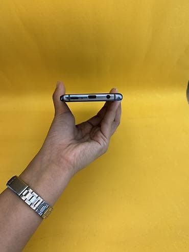 Samsung Galaxy S9, Б/у, 256 ГБ, цвет - Серый, 2 SIM — 3