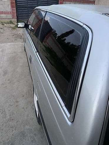 byd plus: Mazda 626: 1989 г., 2 л, Механика, Бензин, Универсал — 8