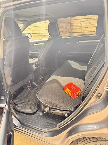 Toyota: Toyota Highlander: 2018 г., 3.5 л, Автомат, Бензин, Внедорожник — 3