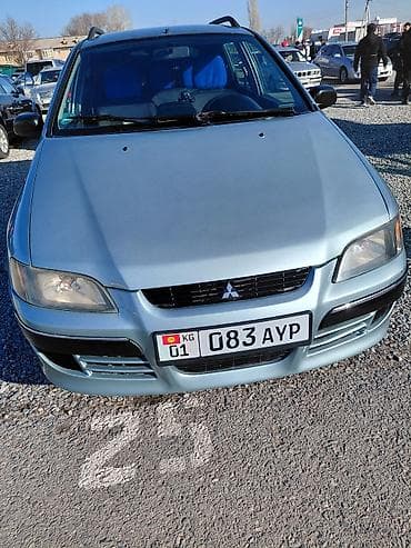 Mitsubishi Space Star: 2003 г., 1.3 л, Механика, Бензин, Минивэн