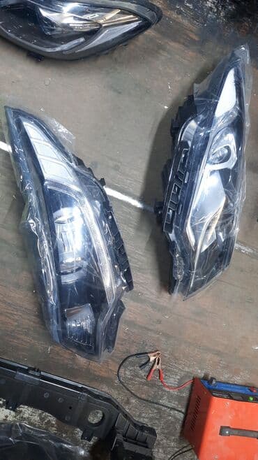 Комплект передних фар Kia 2017 г., Б/у, Оригинал at lalafo.kg Комплект передних фар Kia 2017 г., Б/у, Оригинал