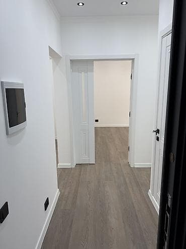 5: 3 комнаты, 70 м², Вечерка 105 серия, 2 этаж, Свежий ремонт — 1