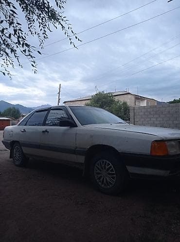 малолитражки на автомате: Audi 100: 1987 г., 1.8 л, Механика, Бензин, Седан — 2