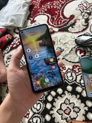 mchose v9 pro: Samsung Galaxy A11, Б/у, 32 ГБ, цвет - Красный, 2 SIM — 1