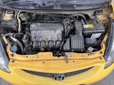 купить мотоцикл в рассрочку без банка: Honda Fit: 2004 г., 1.3 л, Вариатор, Бензиновая, Хэтчбэк — 7