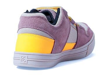 cat обувь: Кроссовки детские adidas Five Ten Freerider Mountain Bike Shoes — 7