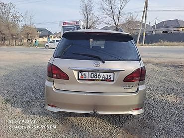 Toyota Avensis Verso: 2002 г., 0.2 л, Автомат, Бензин, Минивэн at lalafo.kg Toyota Avensis Verso: 2002 г., 0.2 л, Автомат, Бензин, Минивэн