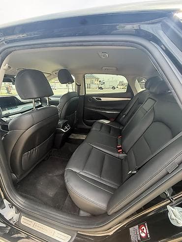 163: Hyundai Grandeur: 2020 г., Гибрид, Фастбек — 8