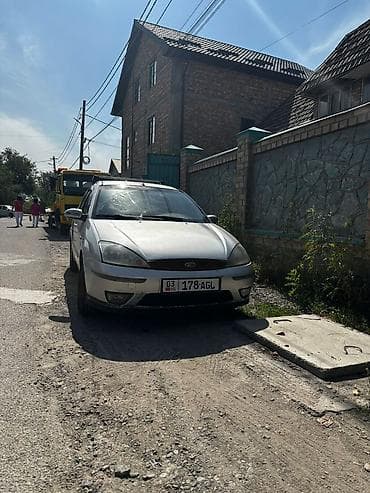 byd e7: Ford Focus: 2001 г., 2 л, Механика, Бензин, Универсал — 3