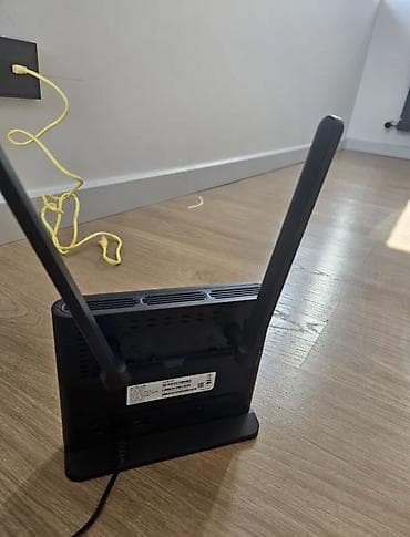 антенна wifi: 4G/3G Wi‑Fi роутер с двумя внешними антеннами Особенности: - — 2