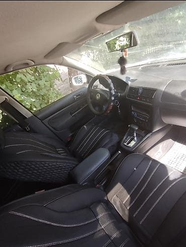 vw bora: Volkswagen Golf: 2001 г., 2 л, Автомат, Бензин, Универсал — 10