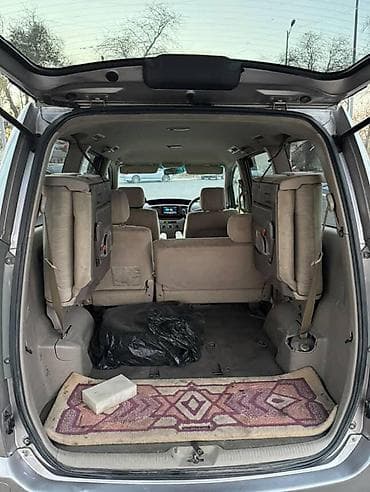 volvo v90: Toyota Noah: 2004 г., 2 л, Автомат, Бензин, Минивэн — 4