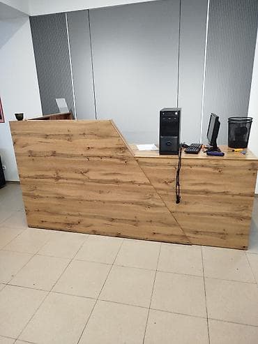 coffee table: Ресепшн в отличном состоянии 
самовывоз 20000
с доставкой 25000 — 4