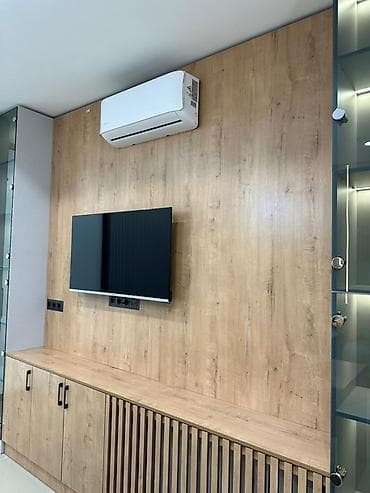Недвижимость: Аренда офисов, 100 м², В бизнес центре, 1 линия, С оборудованием, С отдельным сан узлом — 2