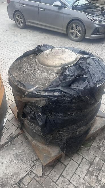 Тандыр (уличная печь для выпечки и жарки) - Материал корпуса: металл