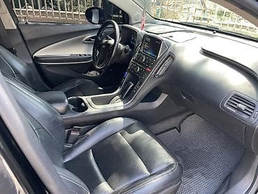 Продажа авто: Chevrolet Volt: 2013 г., 1.5 л, Автомат, Гибрид, Хэтчбэк — 6