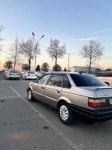 Продажа авто: Volkswagen Passat: 1992 г., 1.8 л, Ручные, Бензин, Седан — 6