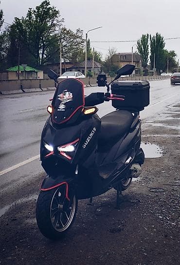 Макси-скутер 150 куб. см, Бензин, Б/у