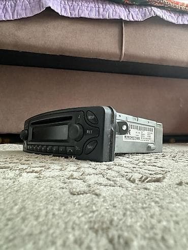 am 3: Штатная магнитола Becker для Mercedes-Benz W203 - Оригинальная — 3