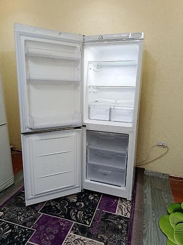 Холодильник Indesit, Б/у, Двухкамерный, De frost (капельный), 60 * 175 * 60 — 7