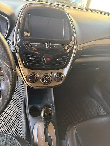 techno spark: Chevrolet Spark: 2015 г., 1 л, Вариатор, Бензин, Хэтчбэк — 6