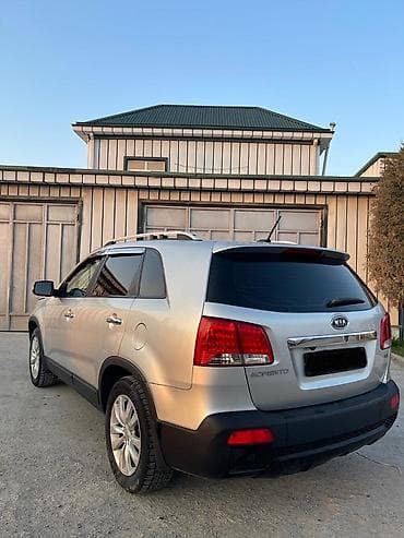 бампе: Kia Sorento: 2010 г., 2 л, Автомат, Дизель, Кроссовер — 1