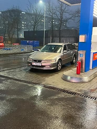 Honda Accord: 1999 г., 2.3 л, Автомат, Бензин, Универсал